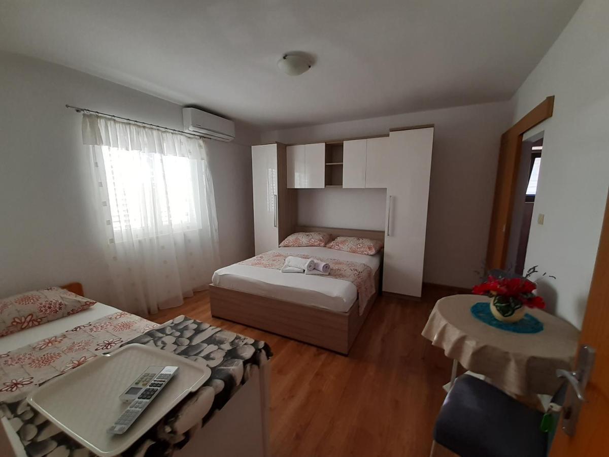 Petar&Marija Hotel มาคาร์สกา ภายนอก รูปภาพ